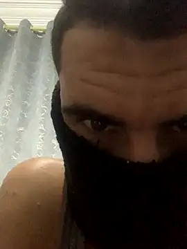 3Omar45 online show from 11, 11, 2025