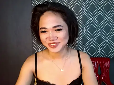 Snapshot of hugesignificant_69 chatting on 4, 10, 2025 hugesignificant 69 online show from 4, 10, 2025