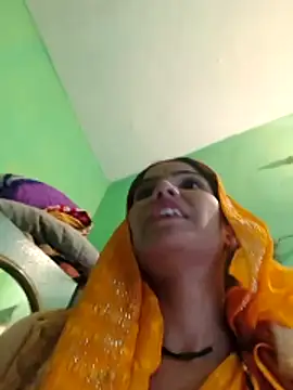 Snapshot of Riya_jaan12 chatting on 28, 10, 2025 Riya jaan12 online show from 28, 10, 2025