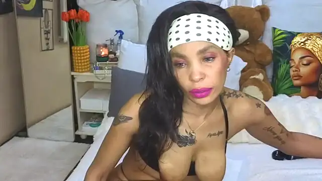 CaramelNatashaxx online show from 5, 5, 2026