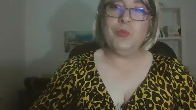 Snapshot of nataliacd chatting on 12, 11, 2025 nataliacd online show from 12, 11, 2025