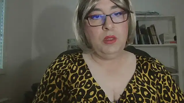 Snapshot of nataliacd chatting on 15, 11, 2025 nataliacd online show from 15, 11, 2025