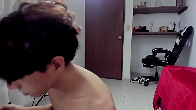 Snapshot of lightboy0 chatting on 16, 9, 2025 lightboy0 online show from 16, 9, 2025