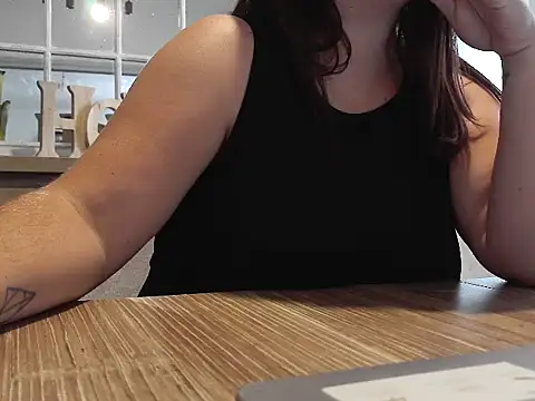 Aambre95Esexy online show from 15, 9, 2025