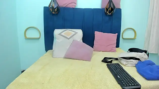 Adrianasex 69x online show from 25, 4, 2026