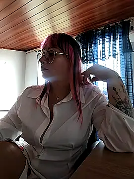 sexxx mia online show from 17, 9, 2025