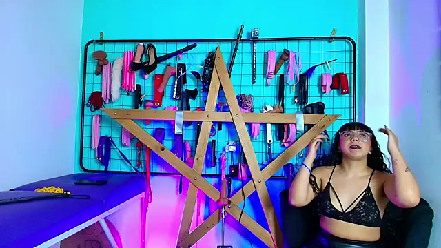 Mrmia bdsm extreme online show from 15, 10, 2025