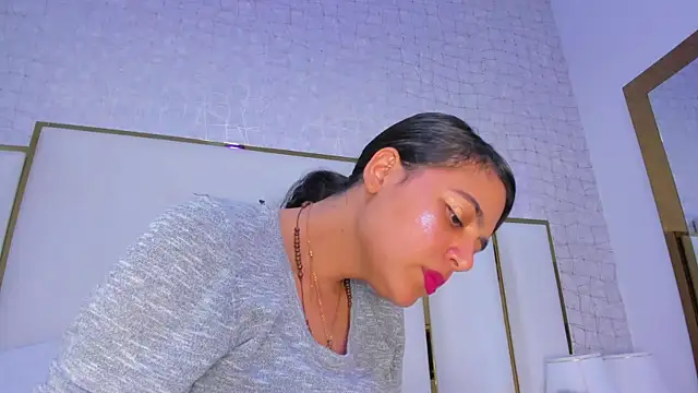 thalia888  online show from 18, 12, 2025