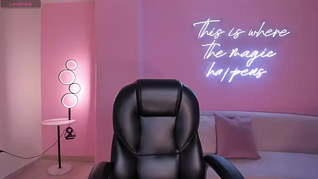 TiffannySins online show from 21, 5, 2026