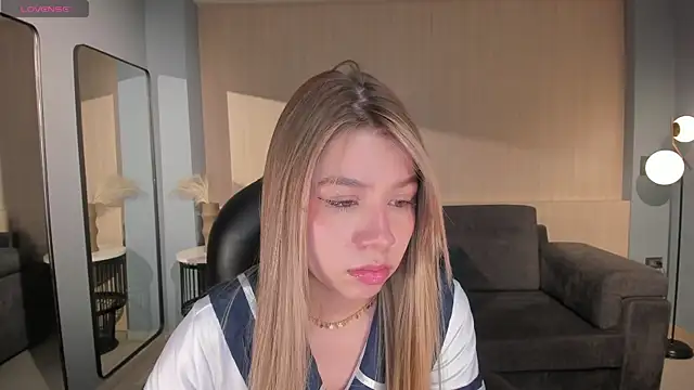 TiffannySins online show from 22, 6, 2026
