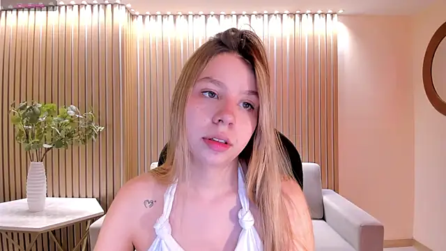 TiffannySins online show from 29, 7, 2026