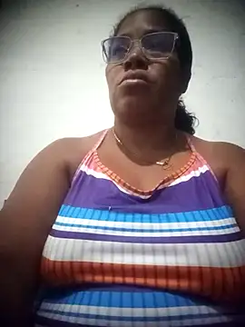 Big ass submissive online show from 8, 2, 2026