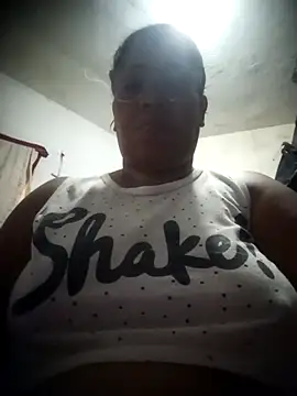 Big ass submissive online show from 9, 2, 2026