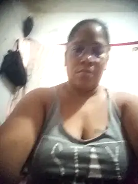 Big ass submissive online show from 25, 2, 2026