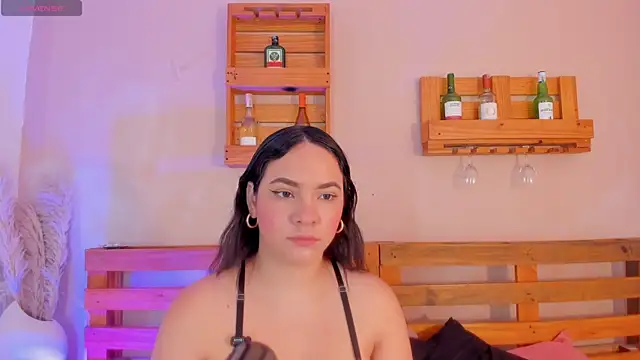  miss mia online show from 12, 9, 2025