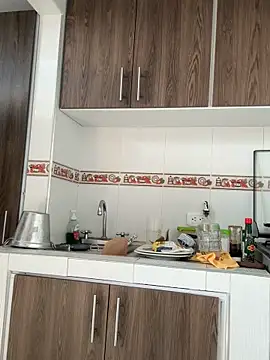 evelyn 1702 online show from 21, 9, 2025