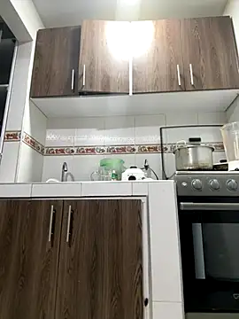 evelyn 1702 online show from 25, 10, 2025