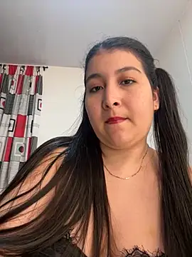 evelyn 1702 online show from 28, 11, 2025