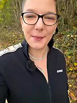 Swiss Lady online show from 28, 10, 2025