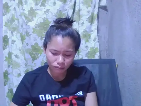 Sweeetgurll online show from 18, 11, 2025