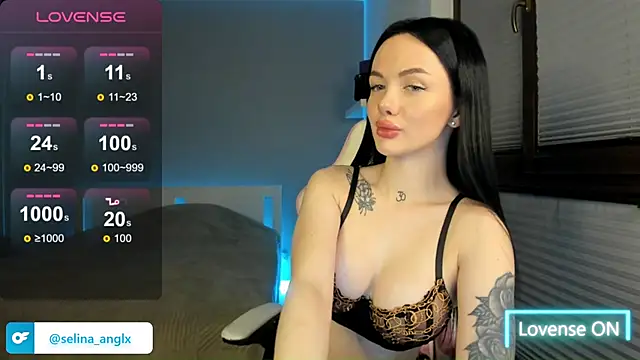 SelinaStorm online show from 1, 12, 2025