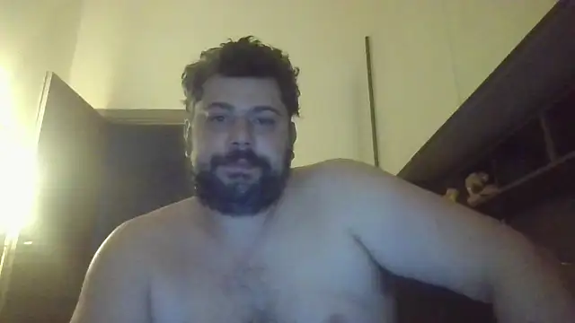 Snapshot of giuseppelovisi85 chatting on 5, 10, 2025 giuseppelovisi85 online show from 5, 10, 2025