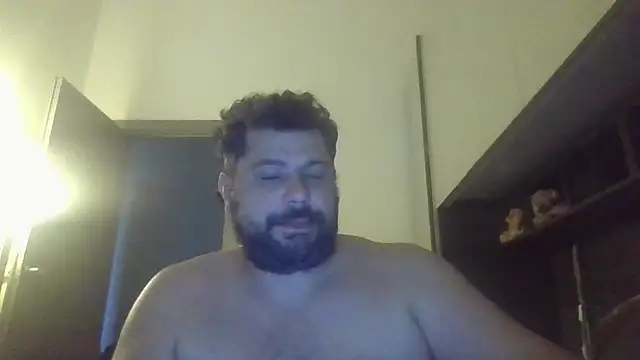 Snapshot of giuseppelovisi85 chatting on 9, 10, 2025 giuseppelovisi85 online show from 9, 10, 2025