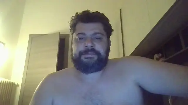 Snapshot of giuseppelovisi85 chatting on 16, 10, 2025 giuseppelovisi85 online show from 16, 10, 2025