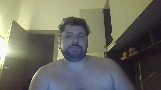 Snapshot of giuseppelovisi85 chatting on 18, 10, 2025 giuseppelovisi85 online show from 18, 10, 2025