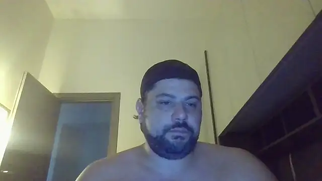 Snapshot of giuseppelovisi85 chatting on 20, 10, 2025 giuseppelovisi85 online show from 20, 10, 2025