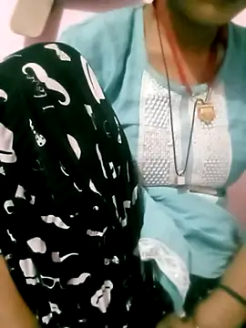 Hot ashna online show from 5, 4, 2026