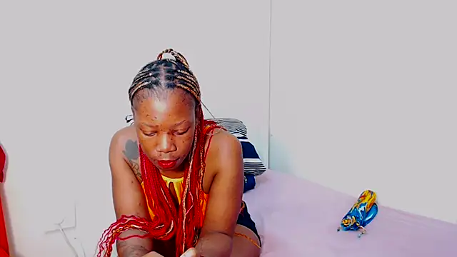 FreakyScarlet00 online show from 10, 10, 2025