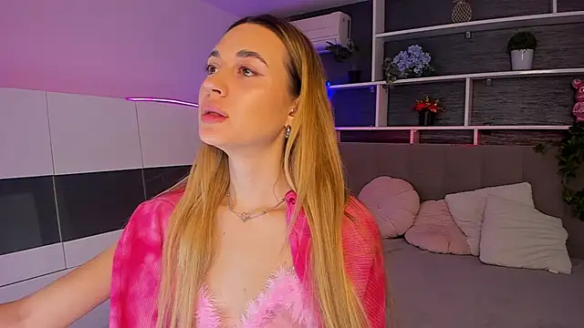 Snapshot of AlexaWilds chatting on 15, 2, 2026 AlexaWilds online show from 15, 2, 2026