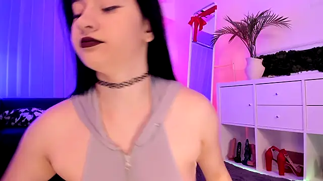 Mary Lori online show from 12, 6, 2026