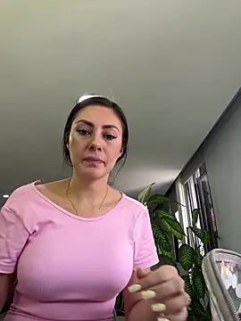 Isabellaa Palacios online show from 4, 5, 2026