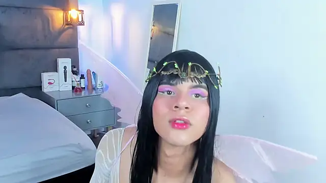 Slenna Moon online show from 31, 10, 2025