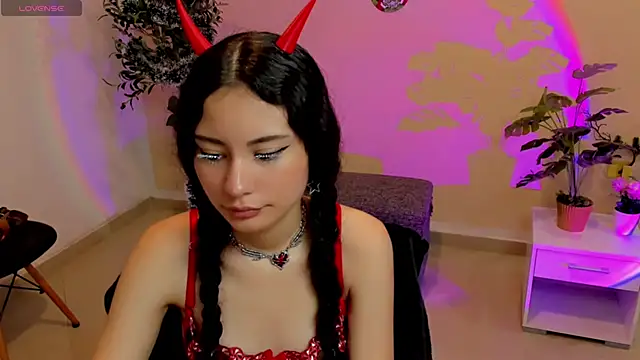 Krysten Riter online show from 20, 12, 2025