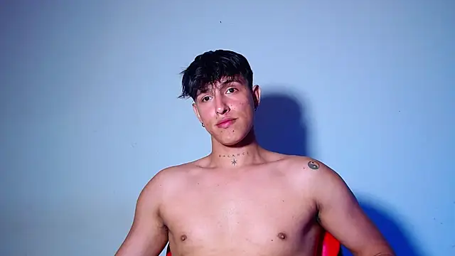 rowanbigboy23 online show from 5, 5, 2026