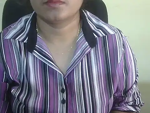 Snapshot of Aanya_Hazel chatting on 1, 10, 2025 Aanya Hazel online show from 1, 10, 2025