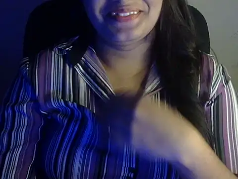 Snapshot of Aanya_Hazel chatting on 17, 10, 2025 Aanya Hazel online show from 17, 10, 2025