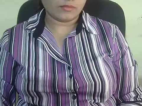 Snapshot of Aanya_Hazel chatting on 1, 11, 2025 Aanya Hazel online show from 1, 11, 2025