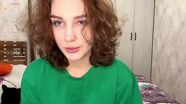 Snapshot of lady_linaa chatting on 25, 10, 2025 lady linaa online show from 25, 10, 2025