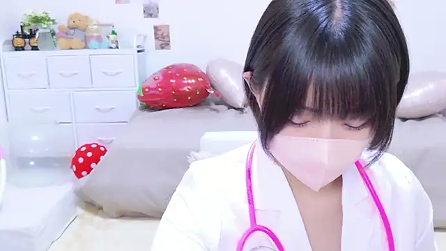 Hinata Sun online show from 30, 4, 2026