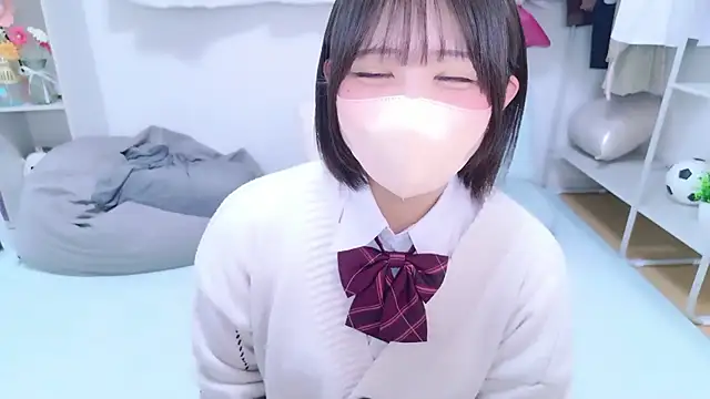 Hinata Sun online show from 14, 7, 2026