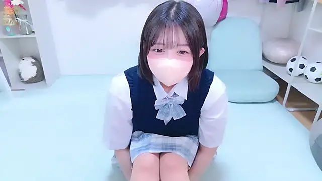 Hinata Sun online show from 7, 8, 2026