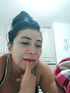 mia mancinii online show from 23, 11, 2025