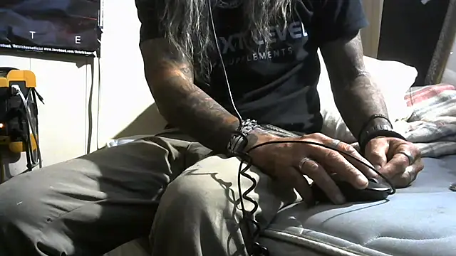 crassanova online show from 24, 7, 2026