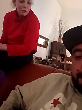 Snapshot of Marizoka chatting on 8, 10, 2025 Marizoka online show from 8, 10, 2025