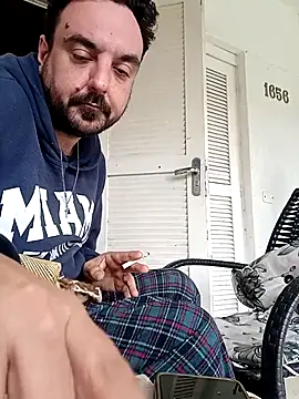 Snapshot of Marizoka chatting on 9, 11, 2025 Marizoka online show from 9, 11, 2025