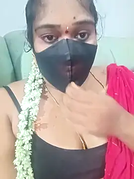 Snapshot of sujuta chatting on 10, 9, 2025 sujuta online show from 10, 9, 2025